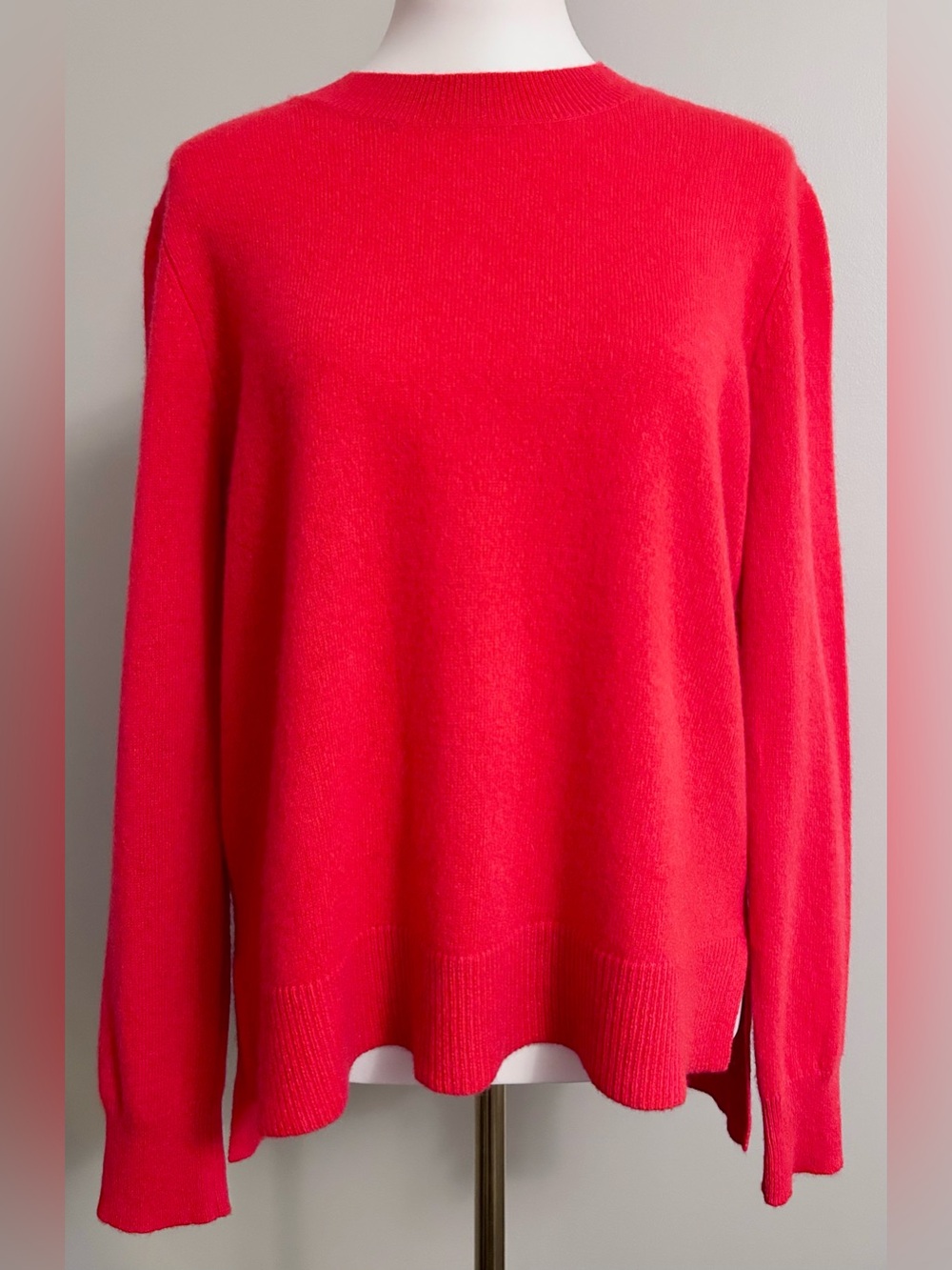 Saks Fifth Avenue 100% Cashmere Pullover Sweater in Classic Red